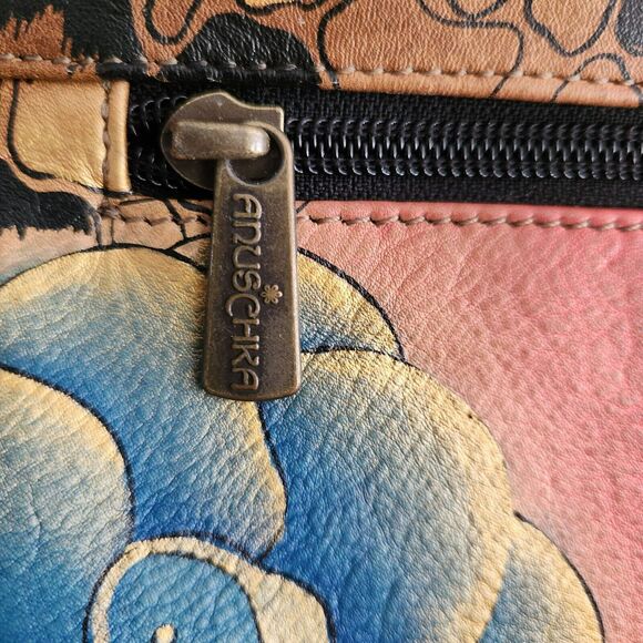 Anuschka S.M.D.C Medium Crossbody Convertible Purse Adjustable Floral Safari - Picture 7 of 16